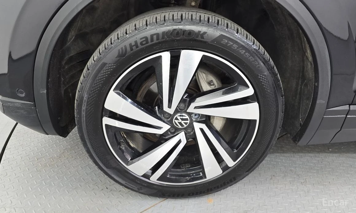 VW Touareg PREMIUM* 3.0TDI* ДИГ* ТАБЛО* ПАНО* КАМЕРИ* 360* , снимка 16 - Автомобили и джипове - 54073123