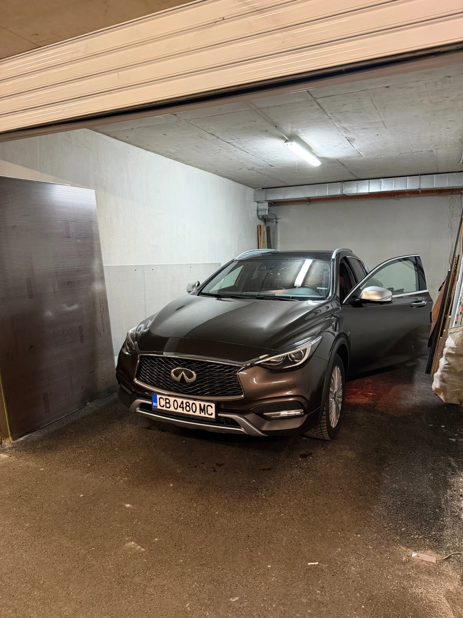 Infiniti QX30 2.2d 170к.с. PREMIUM TECH AND FULL Service history, снимка 10 - Автомобили и джипове - 54137405