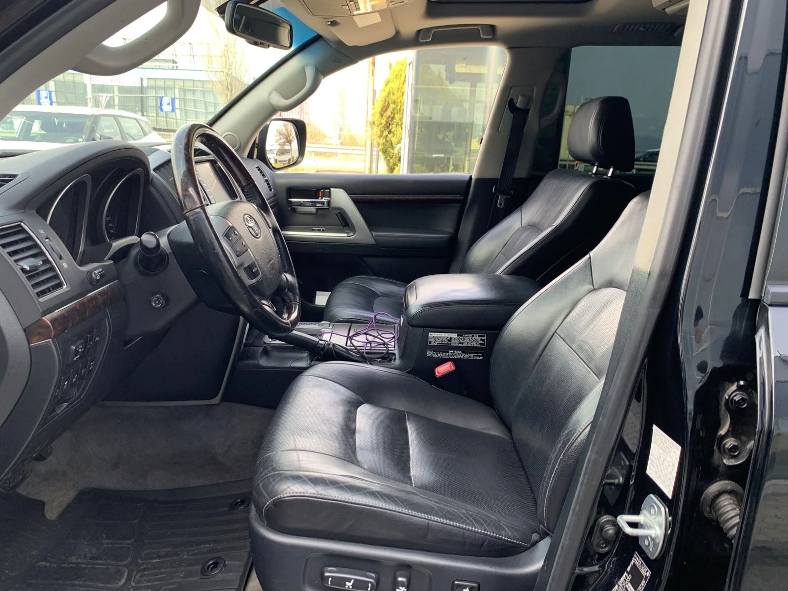 Toyota Land cruiser 200 4.5D-4D V8 Luxury, снимка 9 - Автомобили и джипове - 54225421