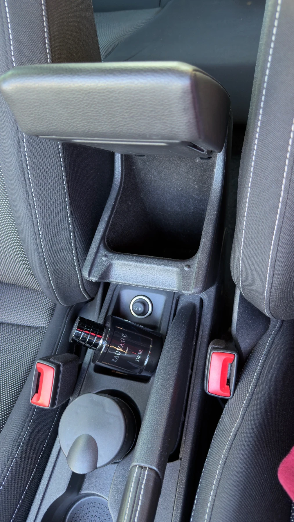 Seat Arona Xcellence 1.0 TSI 115к.с. 85kW, снимка 14 - Автомобили и джипове - 54723479