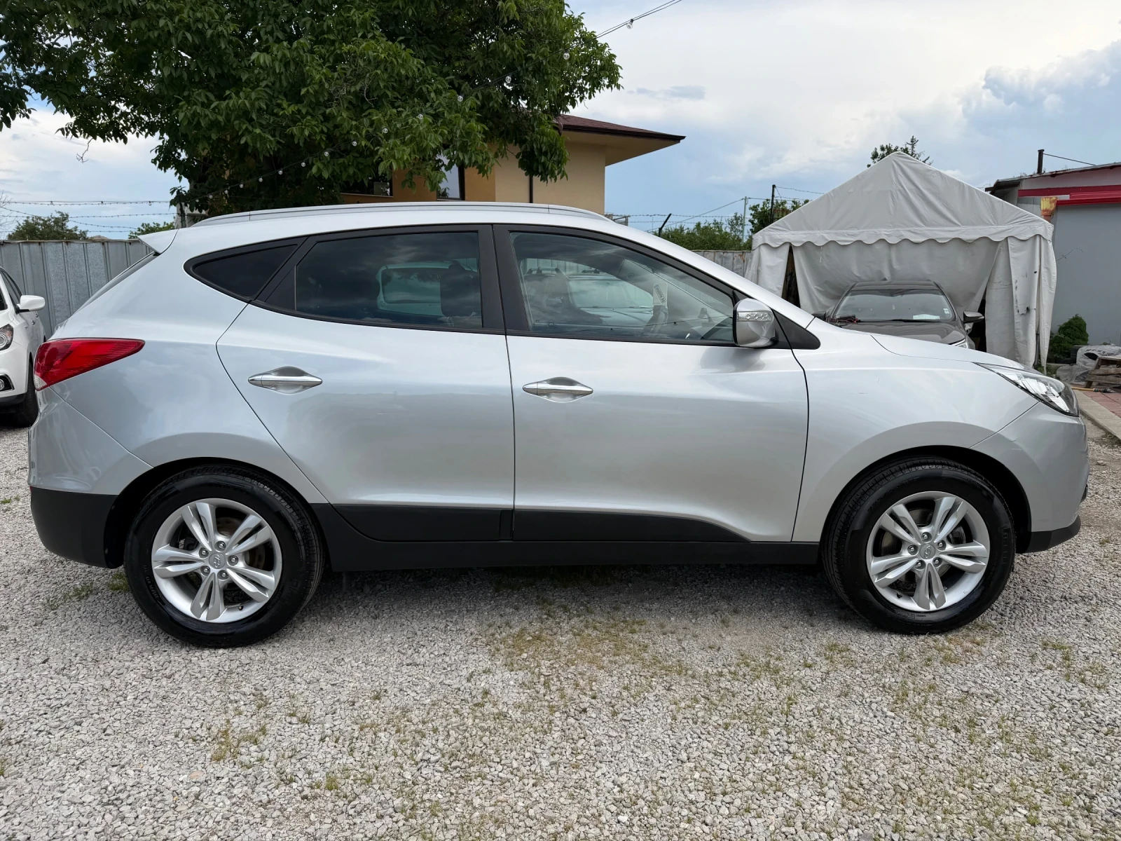 Hyundai IX35 2.0* 4x4* АВТОМАТИК* КОЖА* , снимка 4 - Автомобили и джипове - 54945023