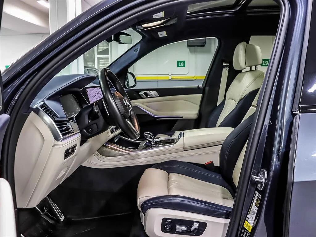 BMW X7 40i* M SPORT* INDIVIDUAL* SOFT CLOSE* КРАЙНА ЦЕНА, снимка 8 - Автомобили и джипове - 55587588