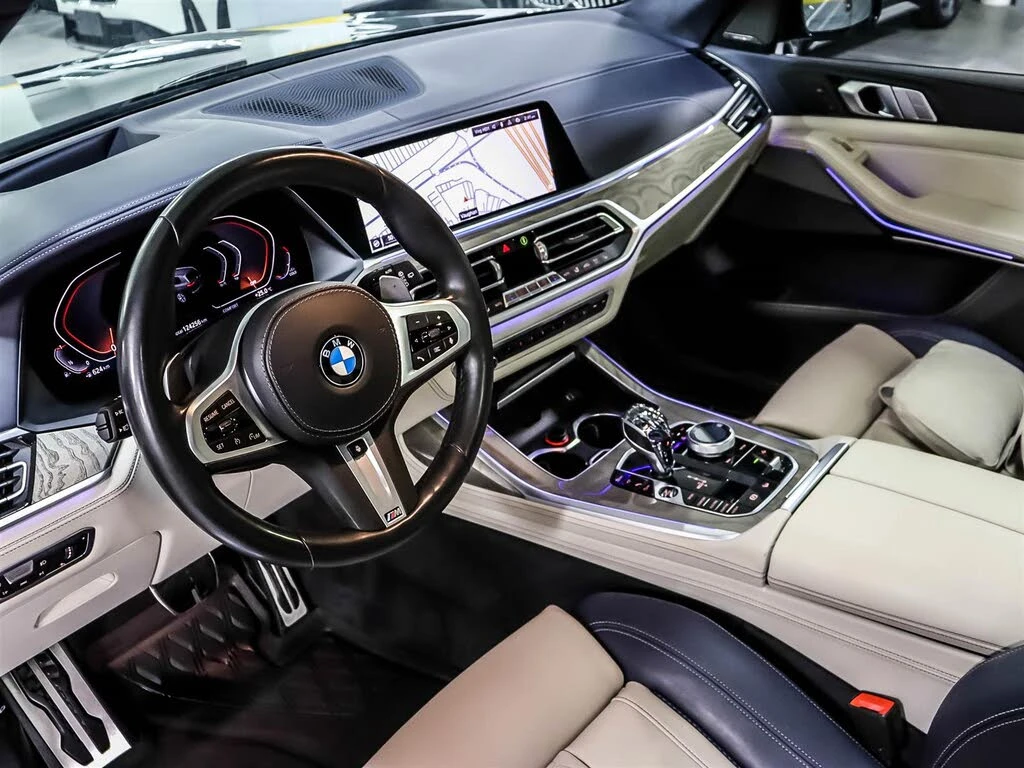 BMW X7 40i* M SPORT* INDIVIDUAL* SOFT CLOSE* КРАЙНА ЦЕНА, снимка 9 - Автомобили и джипове - 55587588