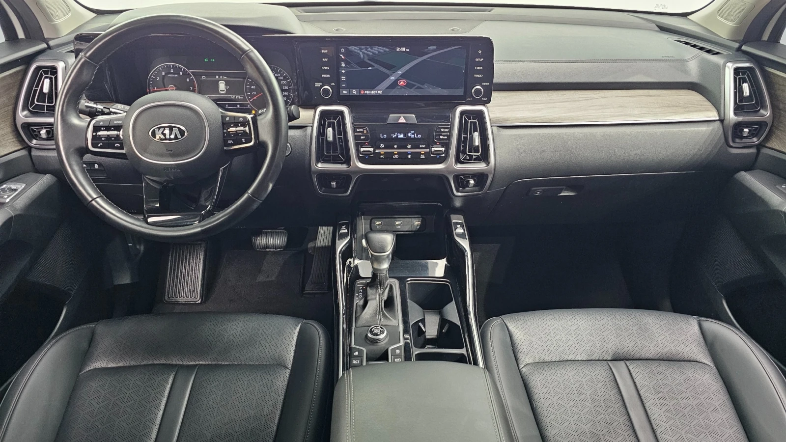 Kia Sorento 2.5 T 2WD Trendy, снимка 6 - Автомобили и джипове - 56103515