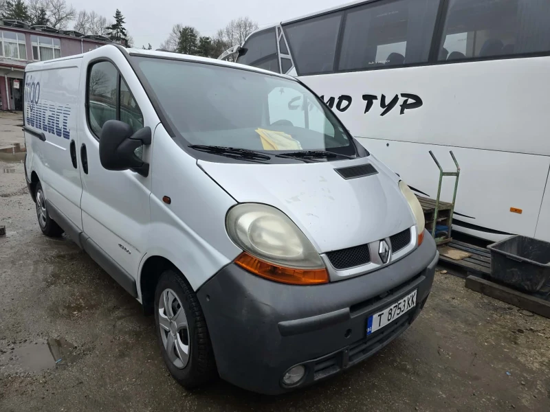 Renault Trafic, снимка 2 - Бусове и автобуси - 53199986