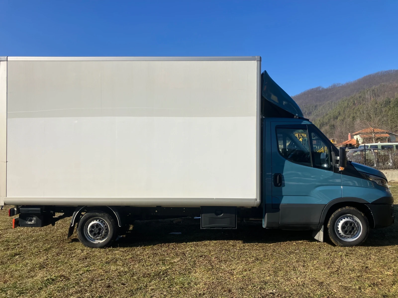 Iveco 35S18 35S18 HI-MATIC 4.10 МЕЖДУОСИЕ  ДОКАРАН НА СОБСТВЕН - изображение 3