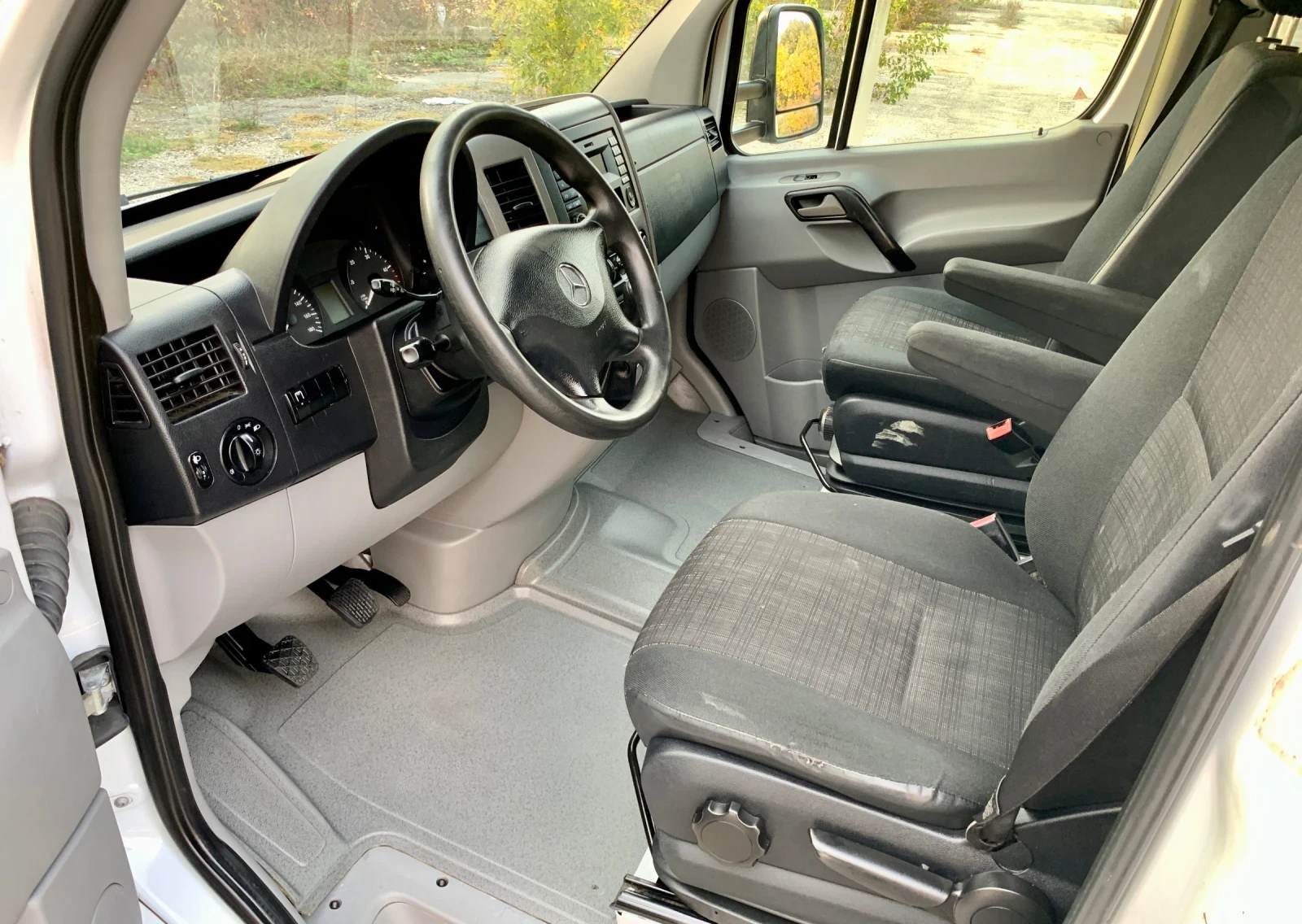 Mercedes-Benz Sprinter 4.30м. МЕЖДУОСИЕ* EURO 6* FACELIFT* ТОП СЪСТОЯНИЕ, снимка 12 - Бусове и автобуси - 53896325