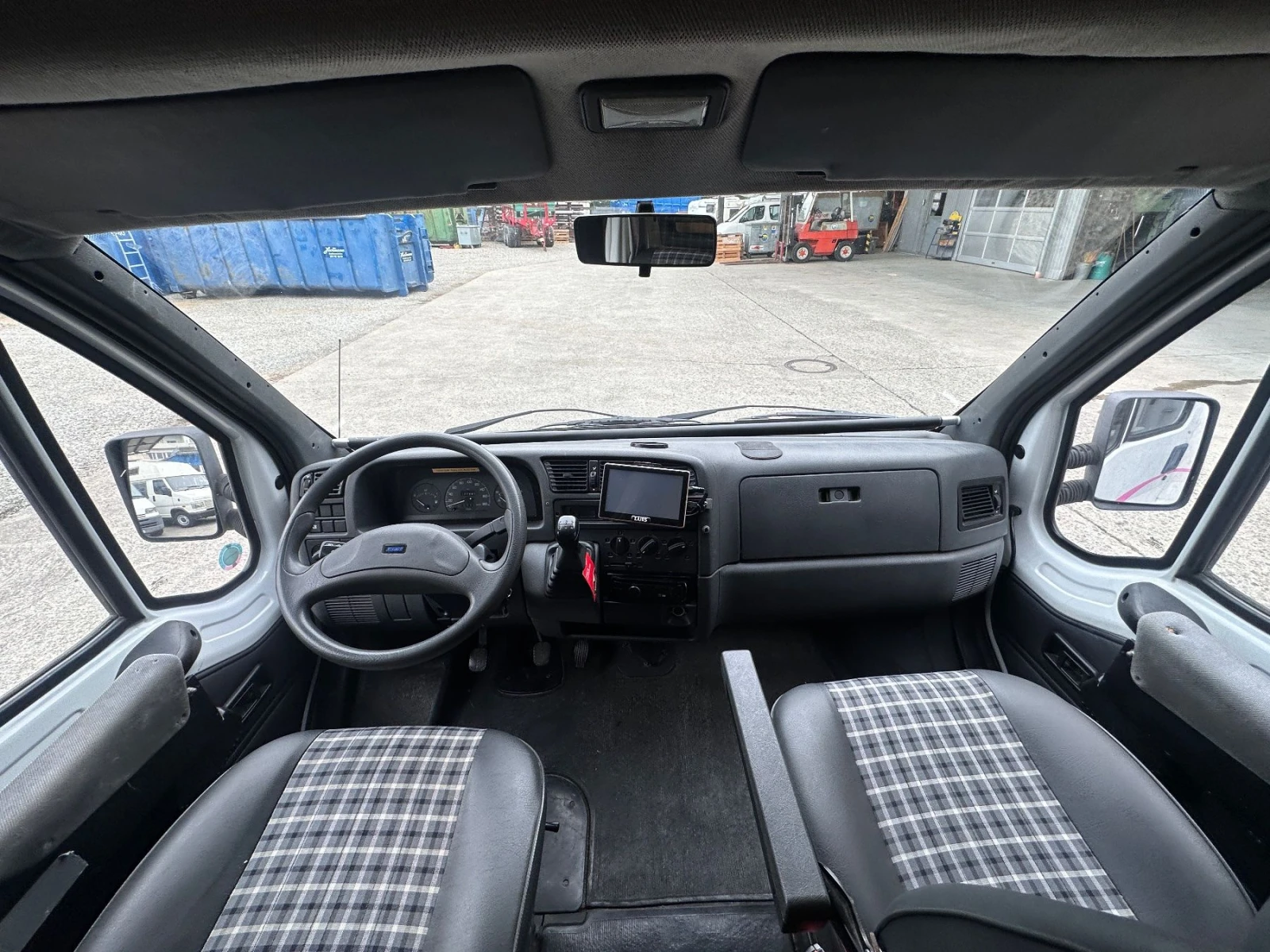 Кемпер Burstner 2.5TDI  + КЛИМАТИК - изображение 5