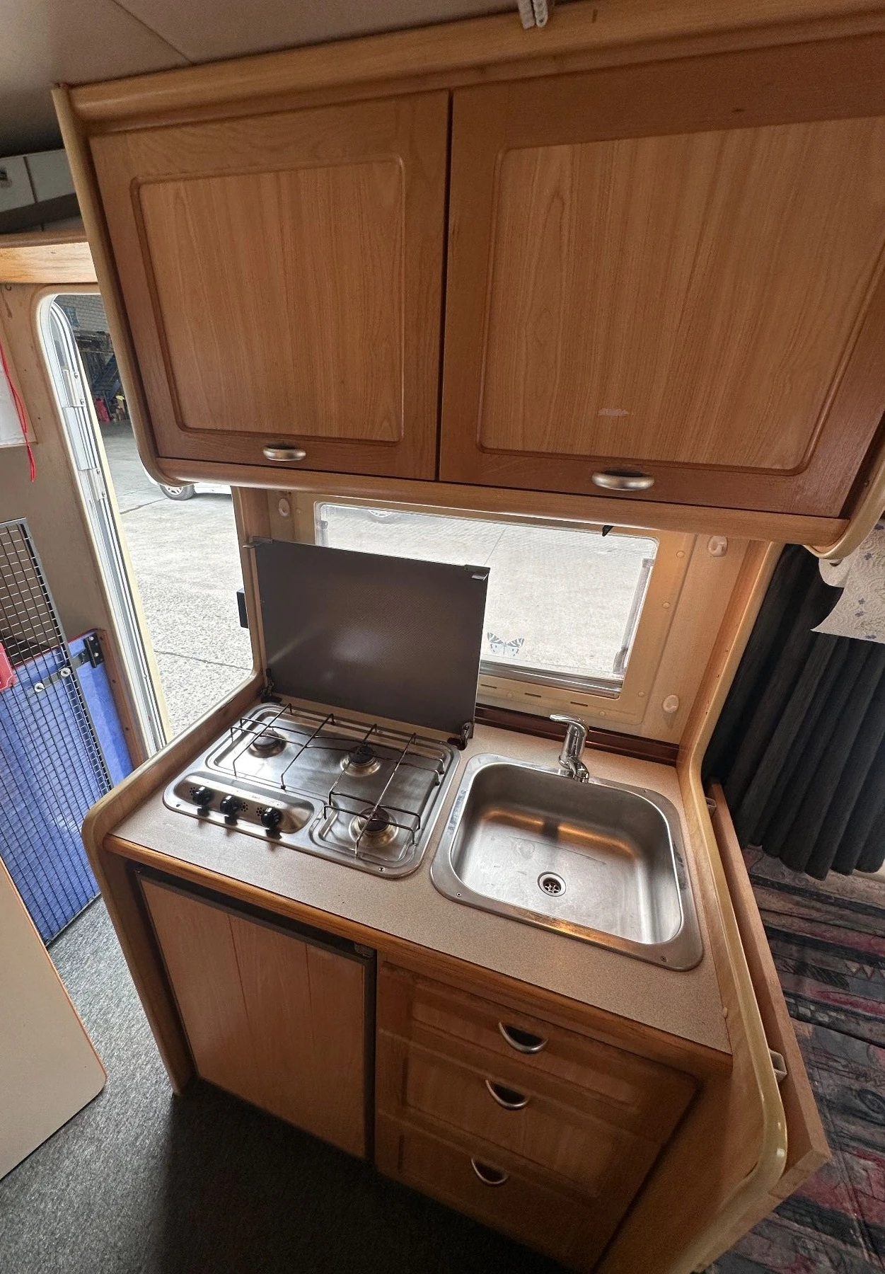 Кемпер Burstner 2.5TDI  + КЛИМАТИК - изображение 8