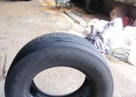 Гуми, снимка 11