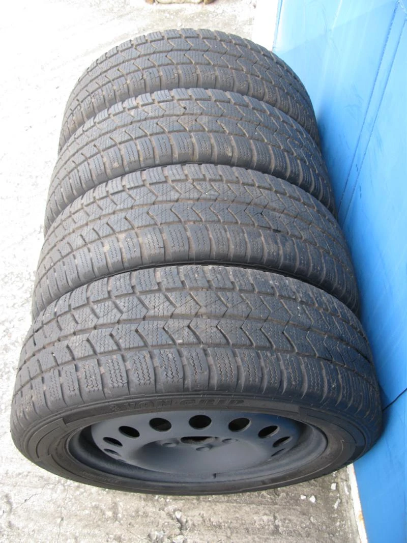 Гуми с джанти Semperit 195/60R16, снимка 3 - Гуми и джанти - 9972227