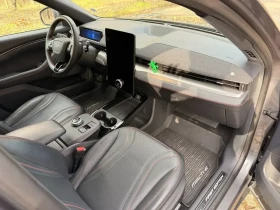 Ford Mustang Mach-E 351 AWD, снимка 11