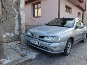 Обява за продажба на Renault Megane 1.6 ~2 500 лв. - изображение 1