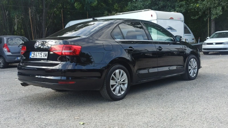 VW Jetta 2.0i-automatic_LPG, снимка 5 - Автомобили и джипове - 41924412