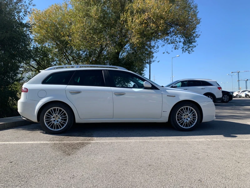 Alfa Romeo 159, снимка 2 - Автомобили и джипове - 47726647