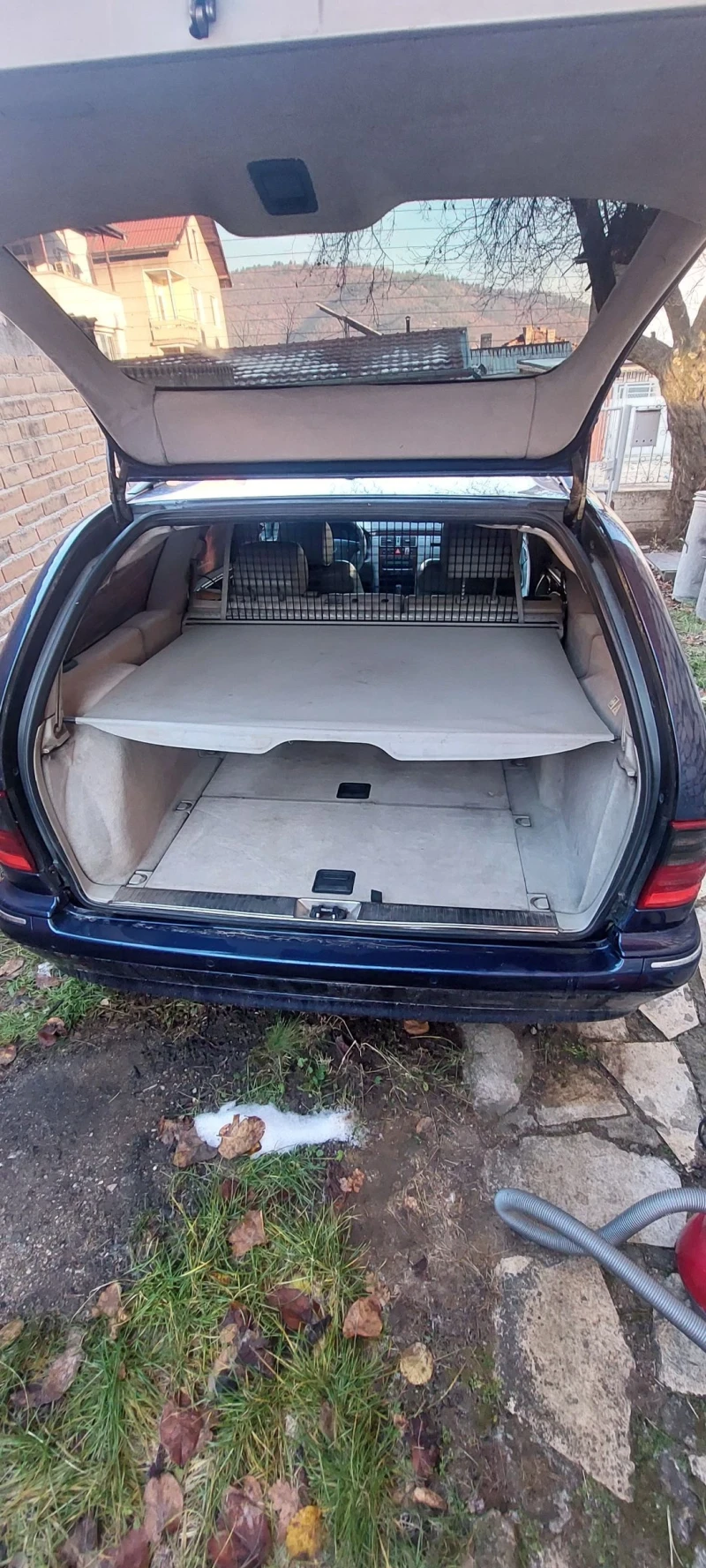 Mercedes-Benz E 320, снимка 6 - Автомобили и джипове - 48516693