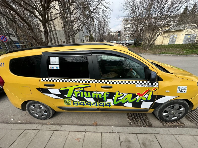 Dacia Lodgy 1.6, снимка 2 - Автомобили и джипове - 49370656