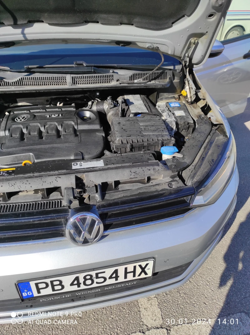 VW Touran 1.6 TDI SCR, снимка 8 - Автомобили и джипове - 51487750