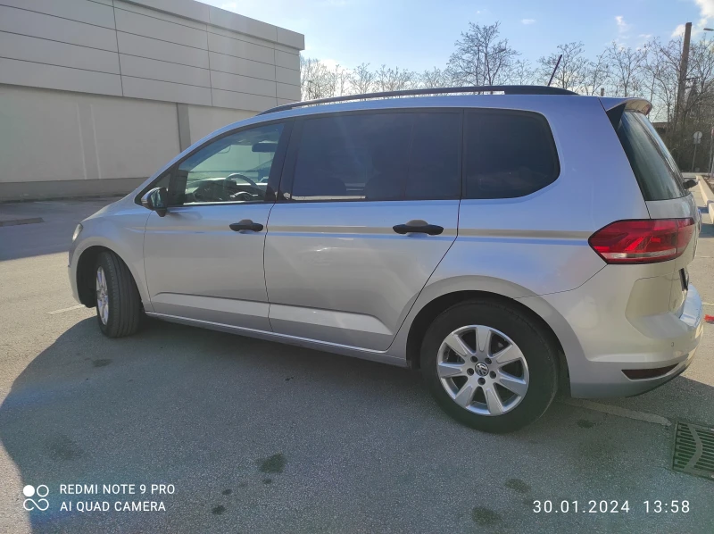 VW Touran 1.6 TDI SCR, снимка 4 - Автомобили и джипове - 51487750