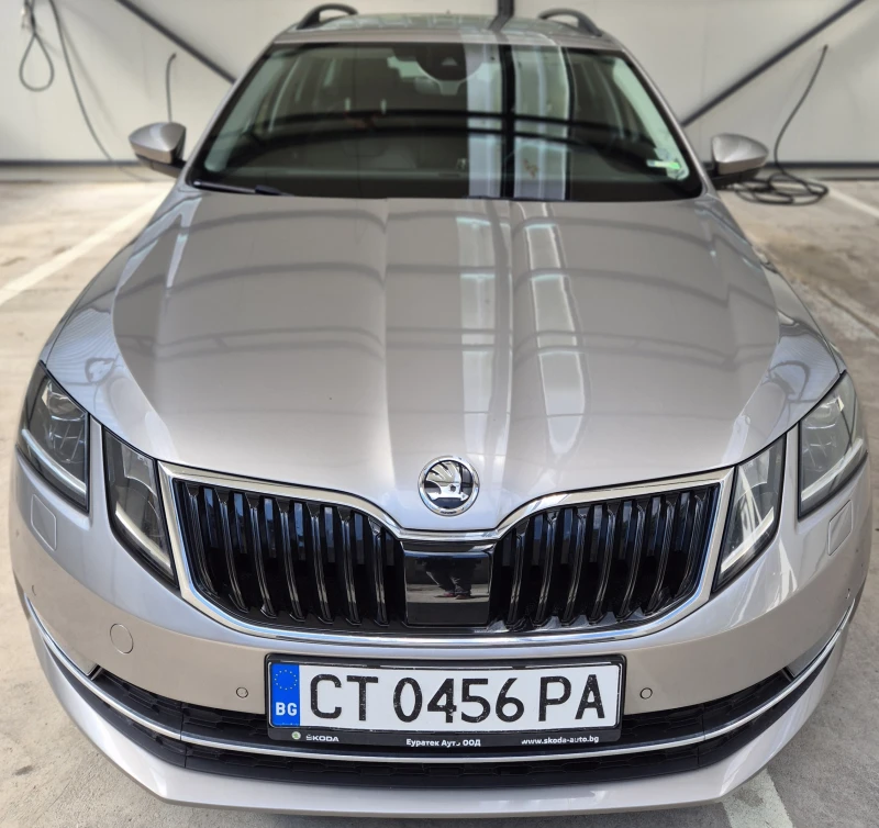 Skoda Octavia 2.0TDI, 6 DSG, снимка 2 - Автомобили и джипове - 52010766
