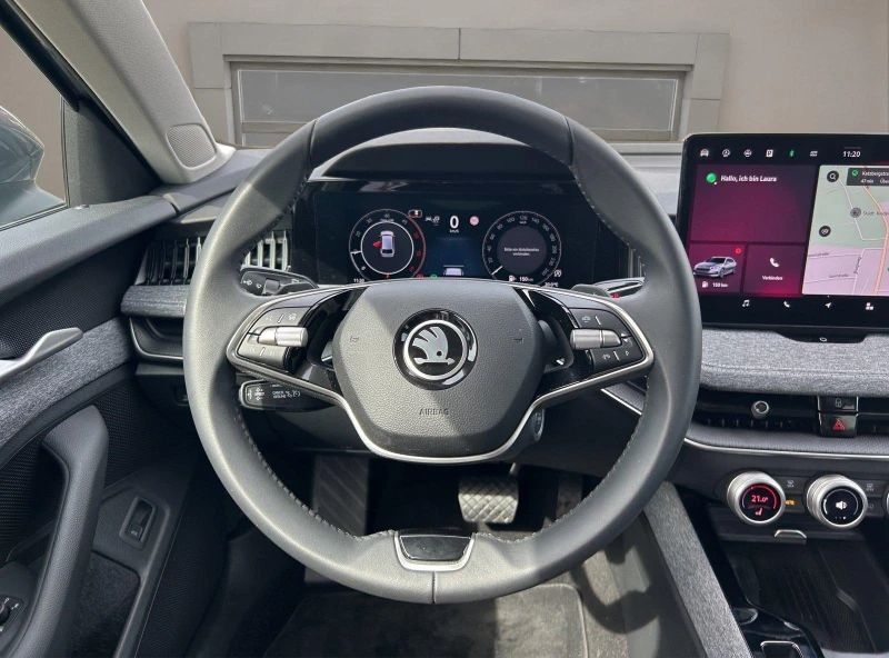 Skoda Superb 2.0TDI* DISTR* PANO* HEAD-UP* LED* , снимка 9 - Автомобили и джипове - 52454709