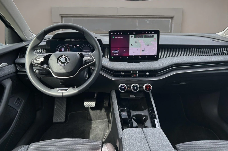 Skoda Superb 2.0TDI* DISTR* PANO* HEAD-UP* LED* , снимка 9 - Автомобили и джипове - 52454709