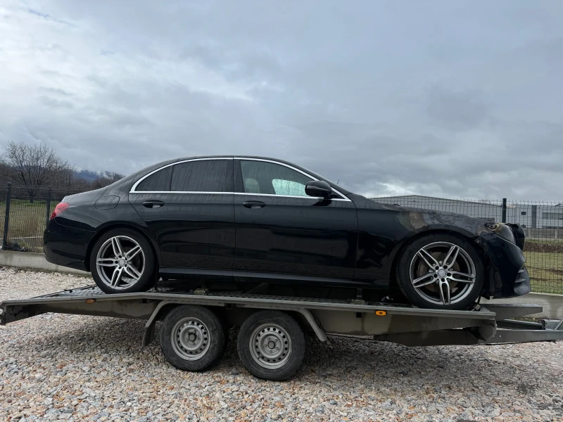 Mercedes-Benz E 220 * AMG Пакет* , снимка 2 - Автомобили и джипове - 53397416