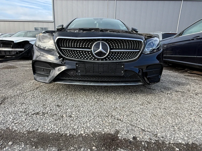 Mercedes-Benz E 220 * AMG Пакет* , снимка 11 - Автомобили и джипове - 53397416