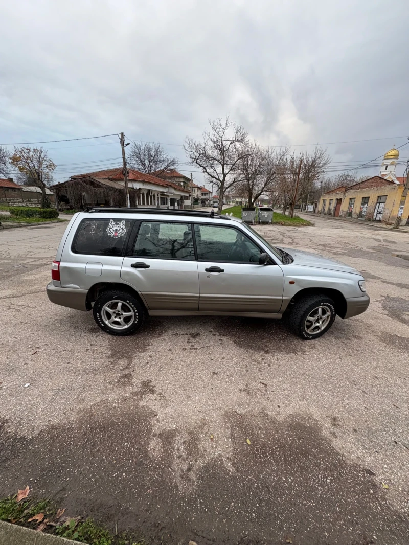 Subaru Forester, снимка 10 - Автомобили и джипове - 53375752