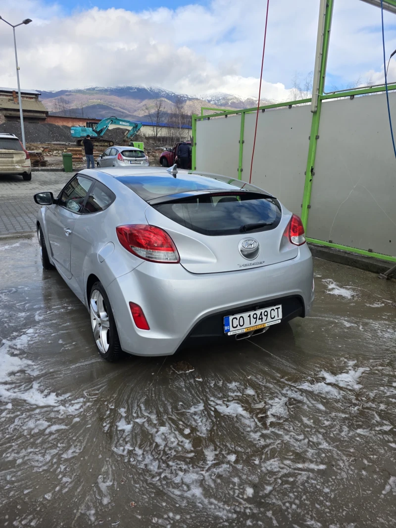 Hyundai Veloster , снимка 3 - Автомобили и джипове - 53406428