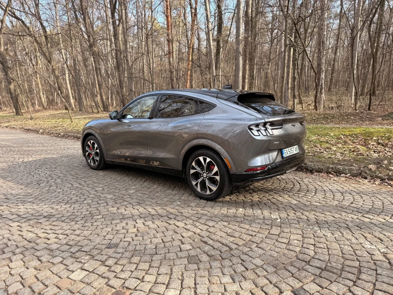Ford Mustang Mach-E, снимка 8 - Автомобили и джипове - 53501221