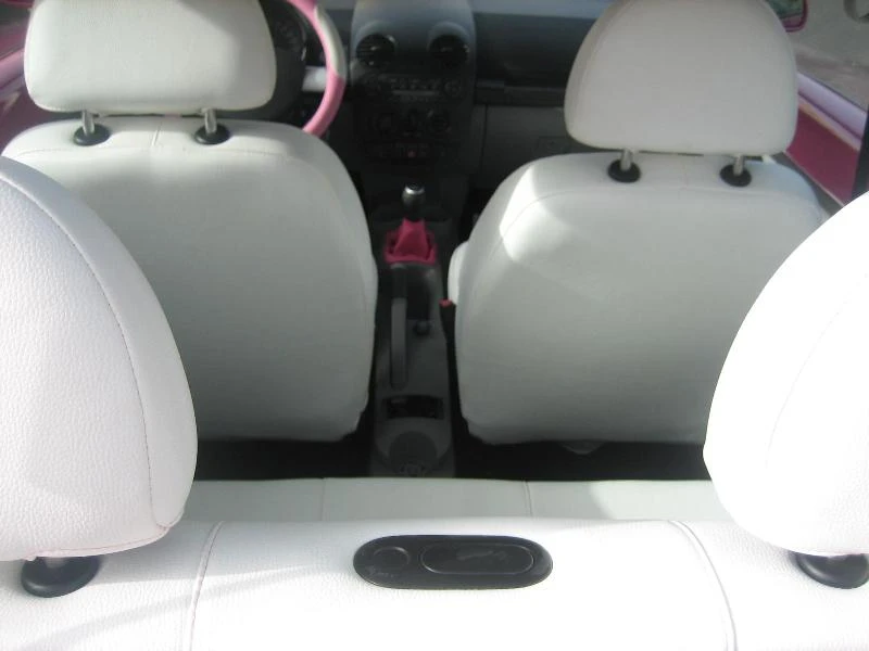 VW Beetle 1.9 TDI, снимка 16 - Автомобили и джипове - 54679308