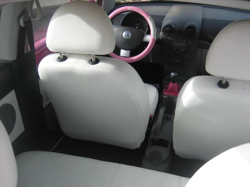 VW Beetle 1.9 TDI, снимка 15 - Автомобили и джипове - 54679308