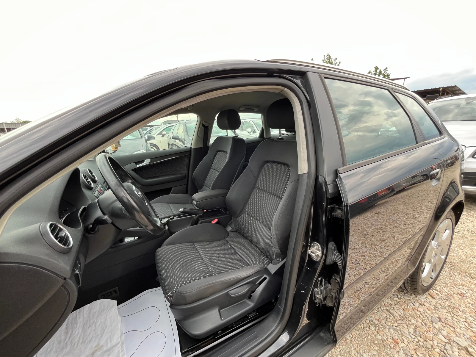 Audi A3 2.0TDI, 140ck,  | Mobile.bg   11