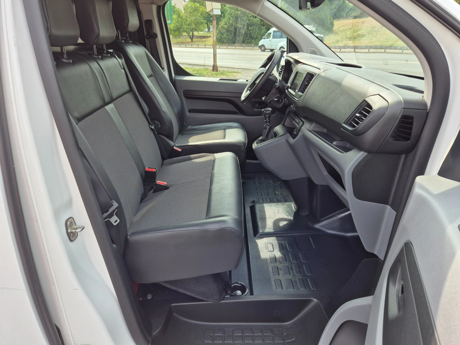 Peugeot Expert 1.6HDI 115кс - изображение 9