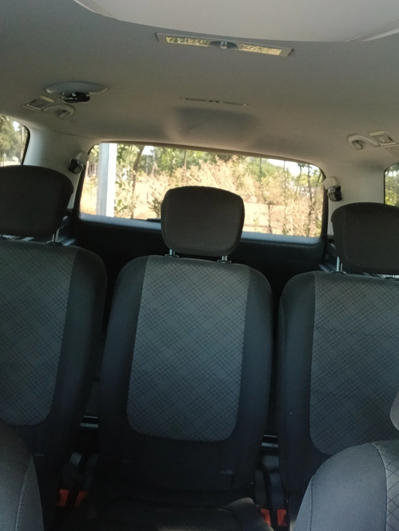 VW Sharan 2000 - изображение 9