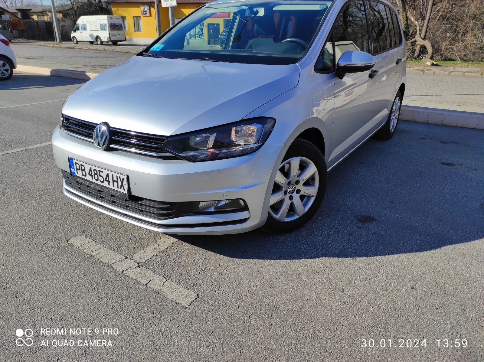 VW Touran 1.6 TDI SCR - изображение 2