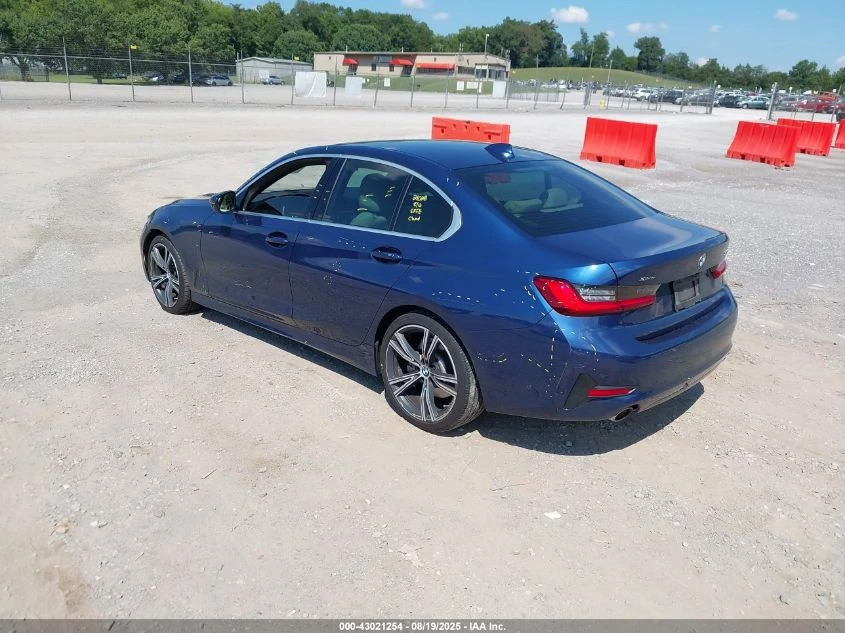 BMW 330 XDRIVE HARMAN/KARDON ПОДГРЕВИ/HEAD-UP - изображение 4