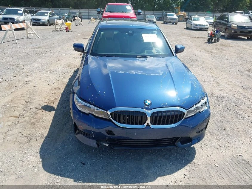 BMW 330 XDRIVE HARMAN/KARDON ПОДГРЕВИ/HEAD-UP - изображение 2