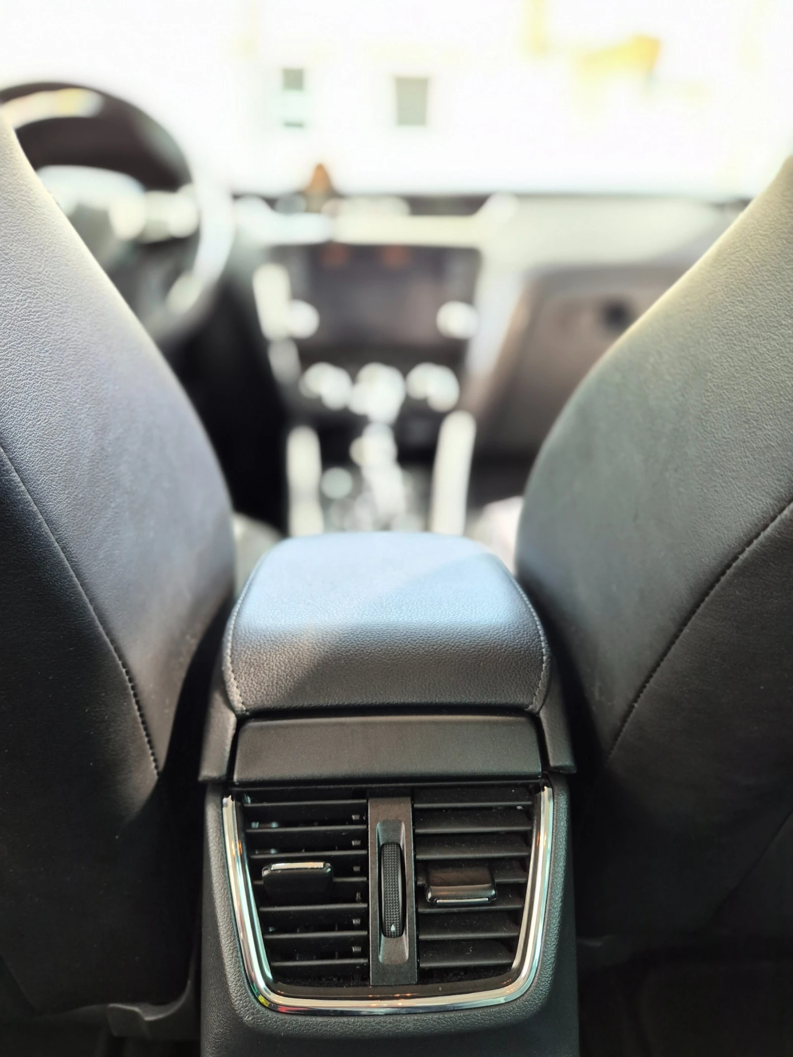 Skoda Octavia 2.0TDI, 6 DSG - изображение 10