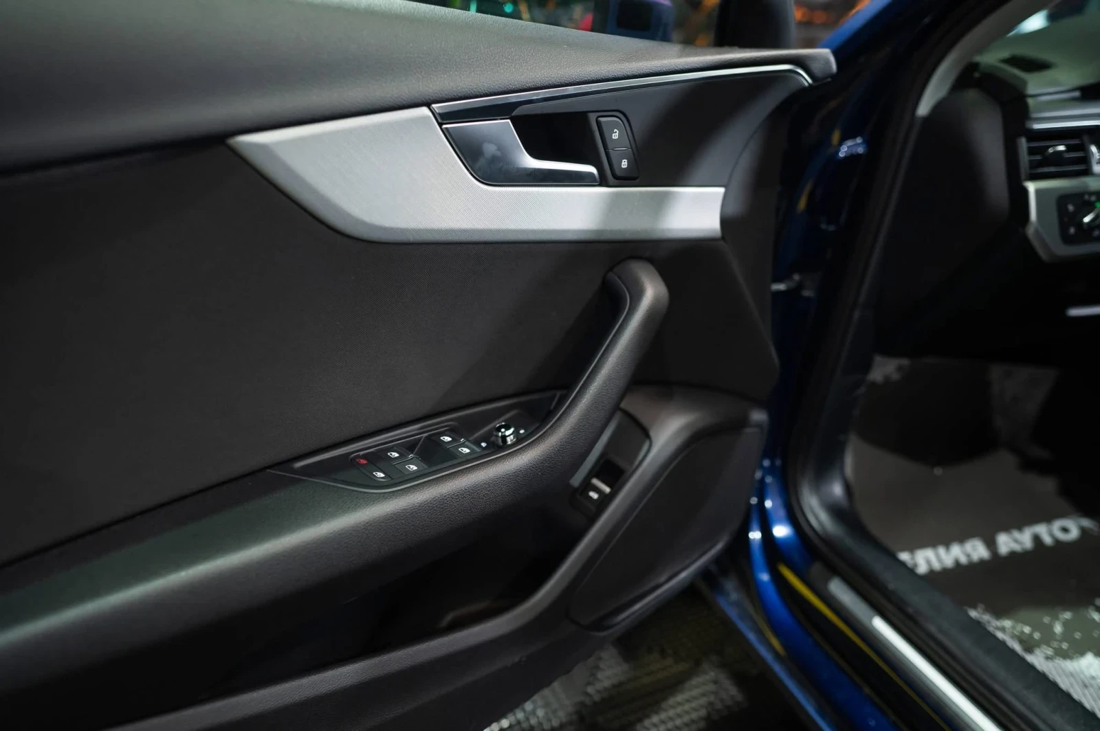 Audi A4 AVANT 2.0TDI FULL S LINE NAVI ������ 100% | Mobile.bg � ����������� 11