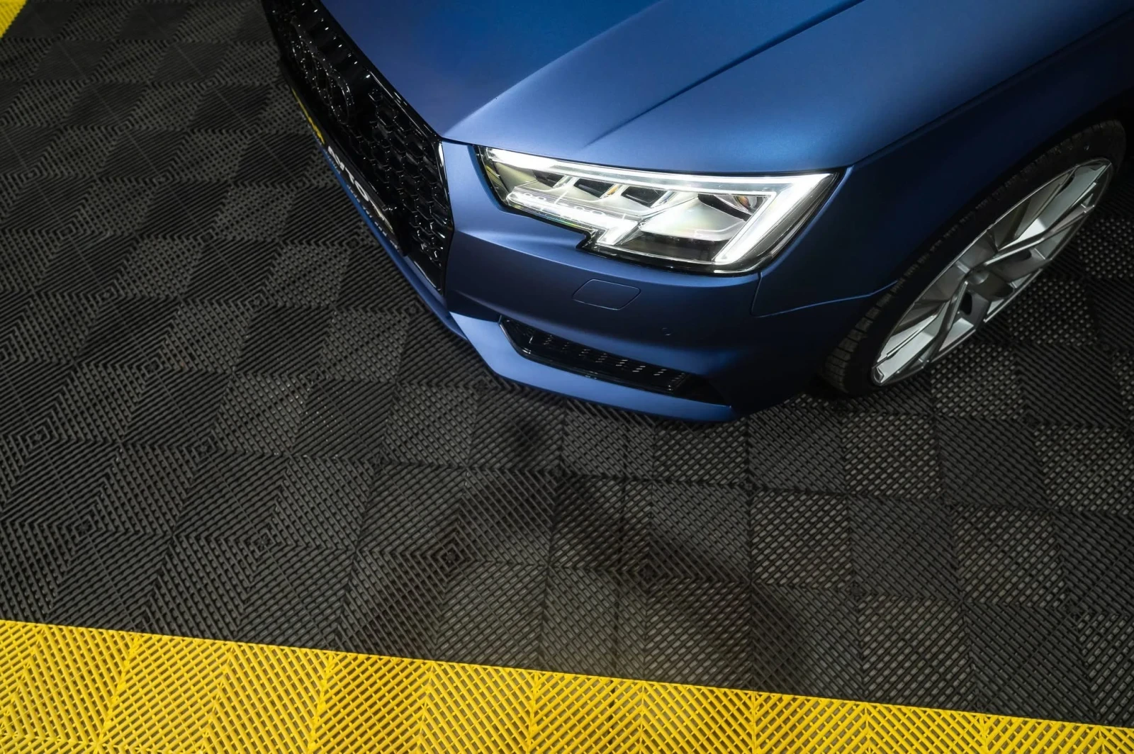 Audi A4 AVANT 2.0TDI FULL S LINE NAVI ������ 100% | Mobile.bg � ����������� 4