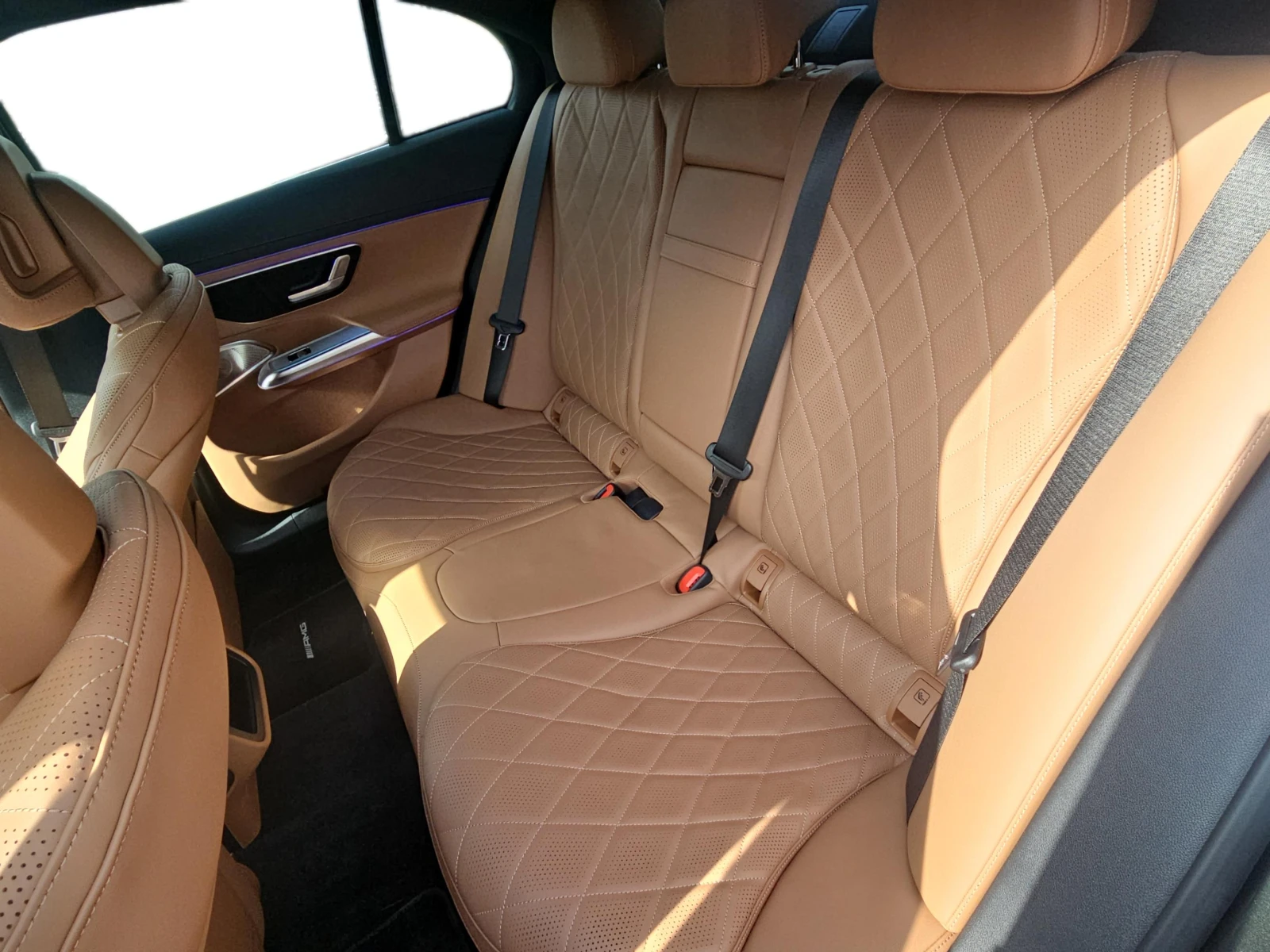 Mercedes-Benz E 450 d 4MATIC, снимка 12 - Автомобили и джипове - 53106203