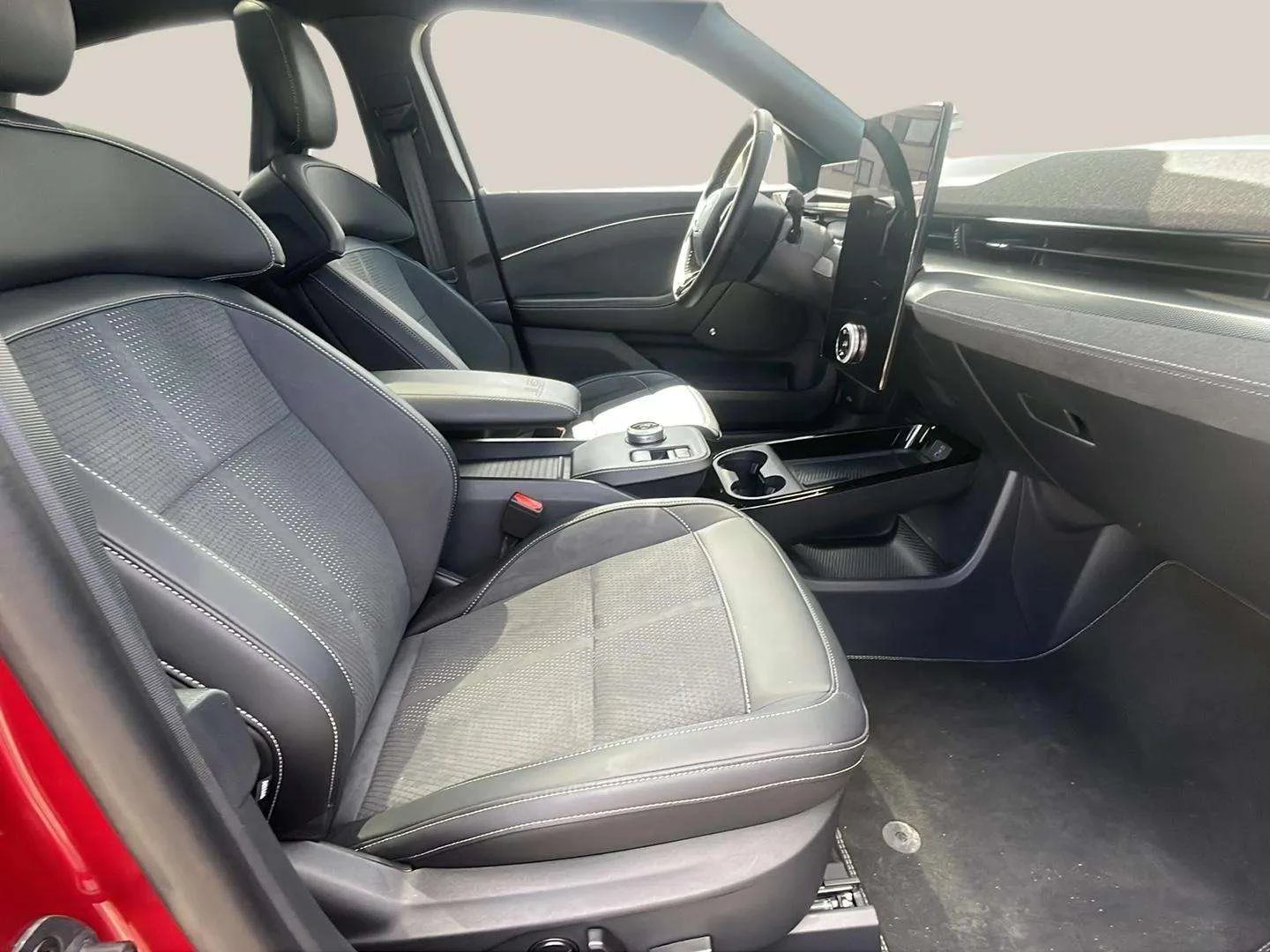 Ford Mustang Mach-E 98kWh | Mobile.bg � ����������� 9