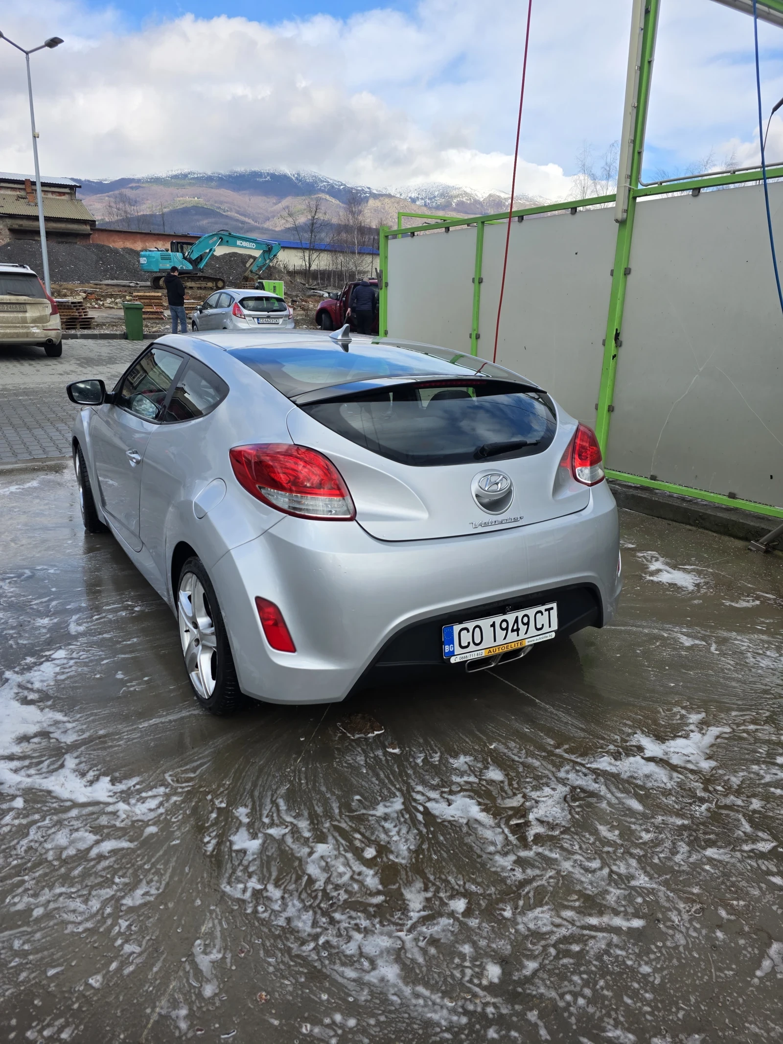 Hyundai Veloster   - изображение 3