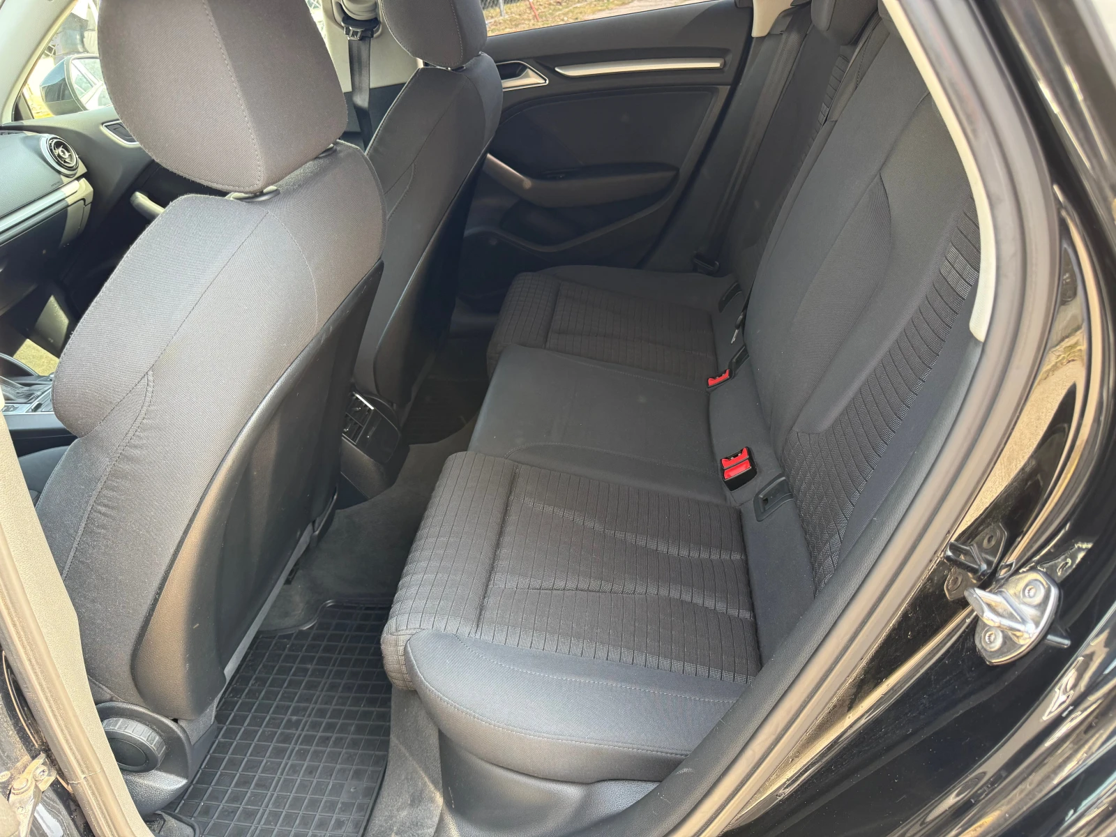 Audi A3 2.0TDI Sportback, снимка 15 - Автомобили и джипове - 53884535