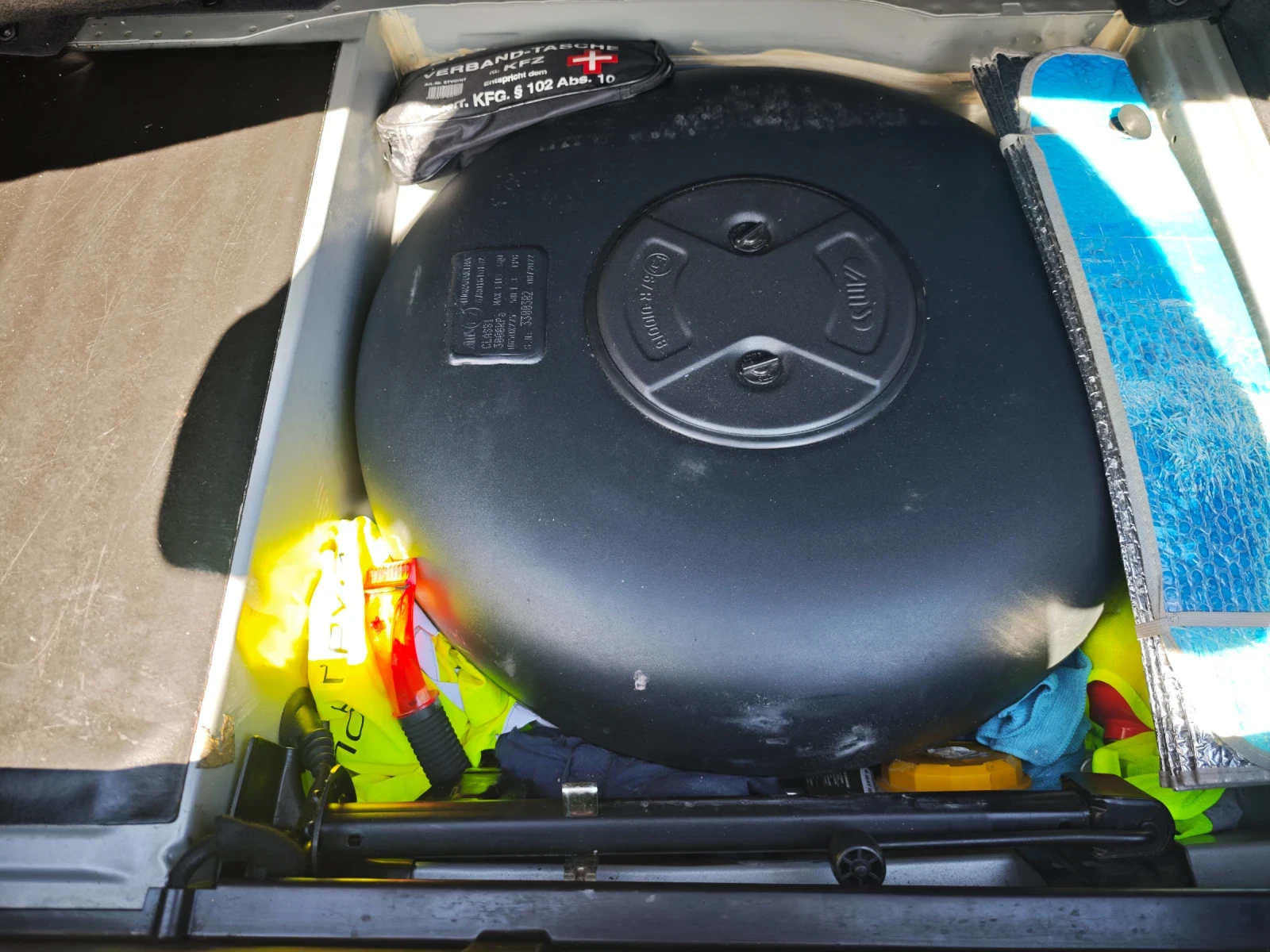 Mercedes-Benz E 240 | Mobile.bg � ����������� 13