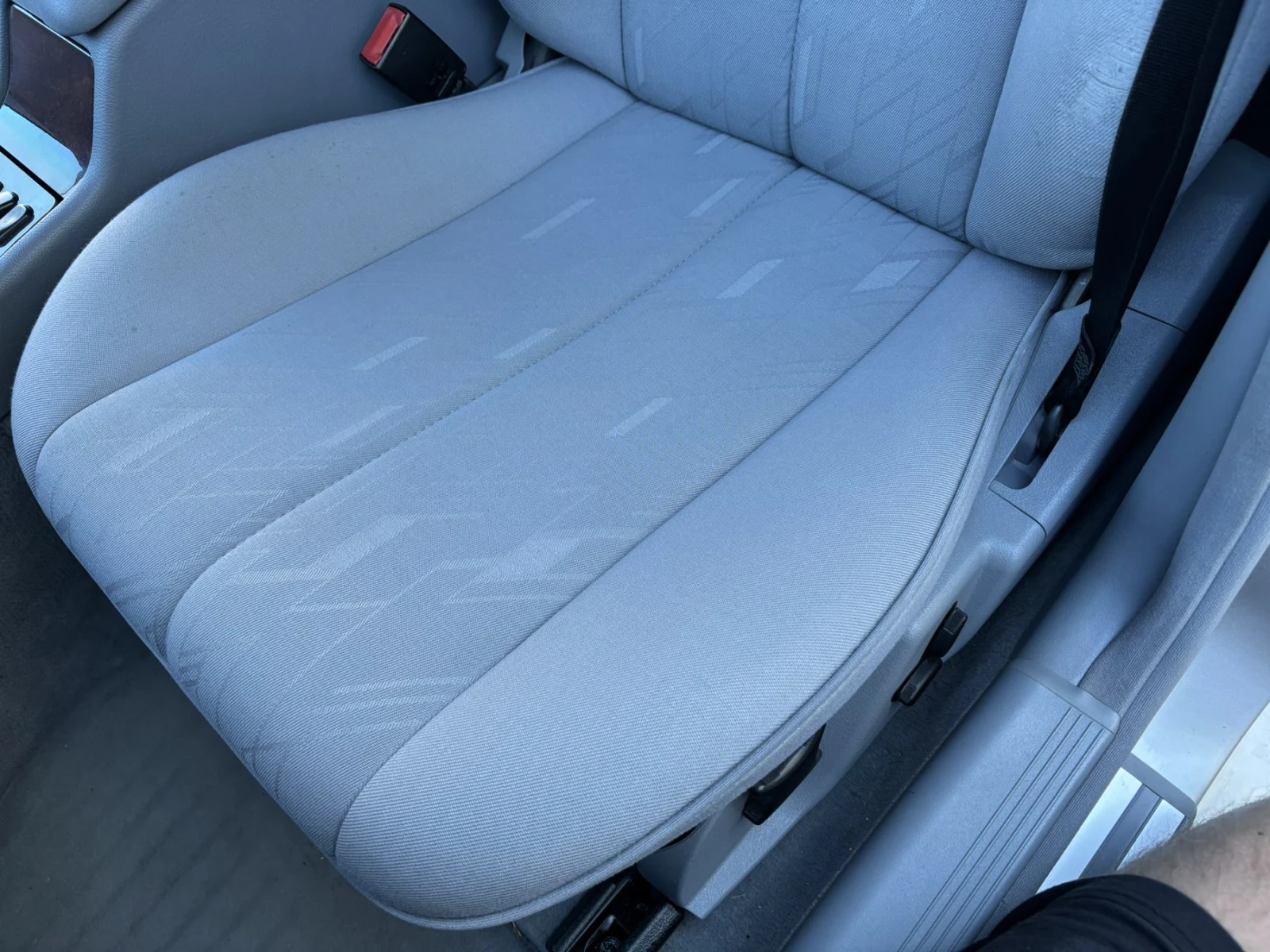 Mercedes-Benz E 240, снимка 10 - Автомобили и джипове - 54098199