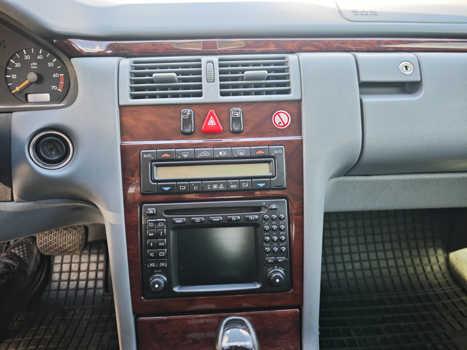 Mercedes-Benz E 240 | Mobile.bg � ����������� 15