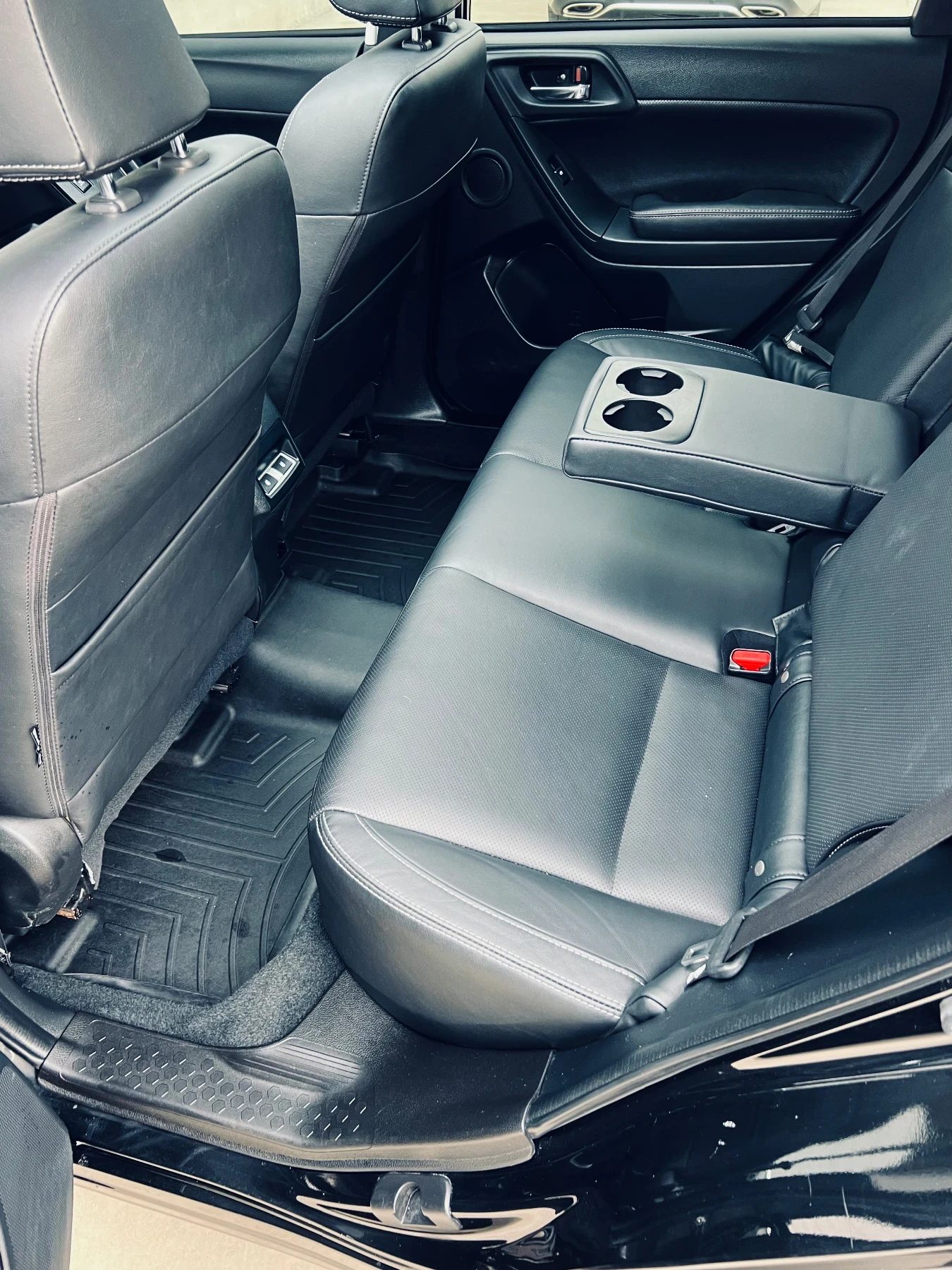 Subaru Forester XT - 250 к.с., снимка 8 - Автомобили и джипове - 54440895